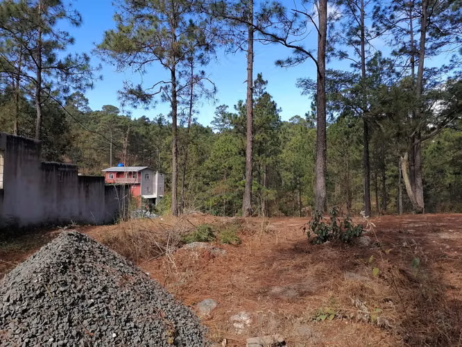  Terreno en Venta | Zona 3 Rosas Valle de Ángeles | 1,647 Vr2 - Imagen 2