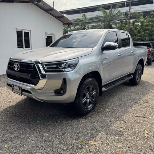 TOYOTA HILUX 2025 SRV - Imagen 2