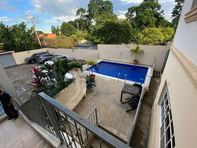 SE ALQUILA APARTAMENTO AMUEBLADO EN COLONIA MODERNA - Imagen 9