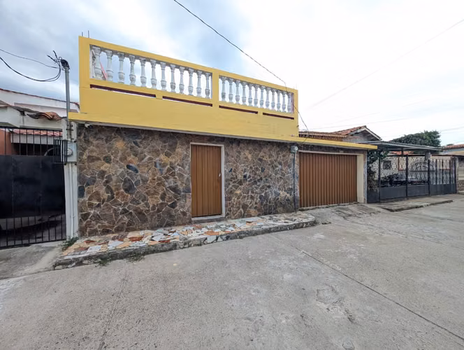  ¡CASA EN VENTA – COLONIA DEL VALLE, SAN PEDRO SULA! 