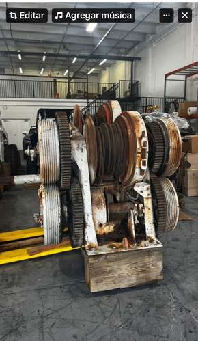 I sell Detroit Diessel engine 4-71