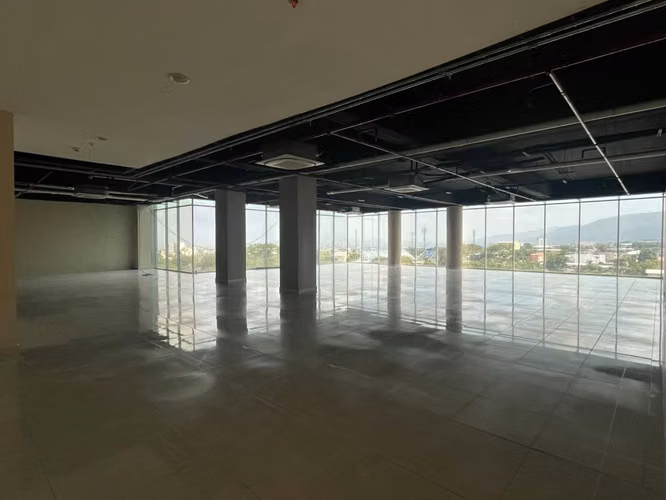 LOCAL PARA OFICINA 395MTS2 - Imagen 2