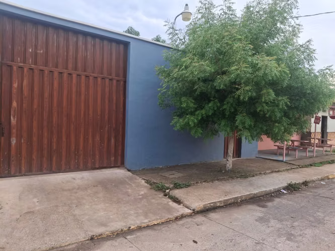 Casa ubicada en barrio Libertad 2 Cuadras al oeste de campo la libertadad