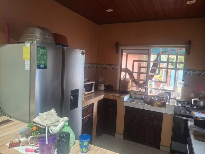 Casa ubicada en barrio Libertad 2 Cuadras al oeste de campo la libertadad