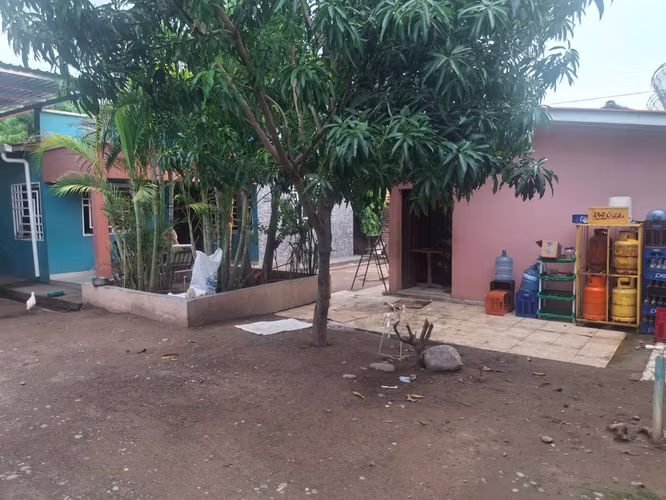 Casa ubicada en barrio Libertad 2 Cuadras al oeste de campo la libertadad