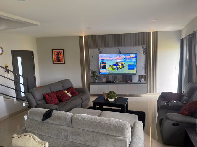Venta de casa en Residencial Roble Oeste  - Imagen 6
