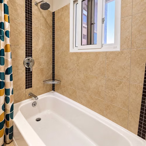 Apartamento full amueblado en renta - Lomas del Guijarro - Imagen 5
