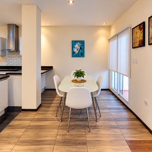 Apartamento full amueblado en renta - Lomas del Guijarro - Imagen 2