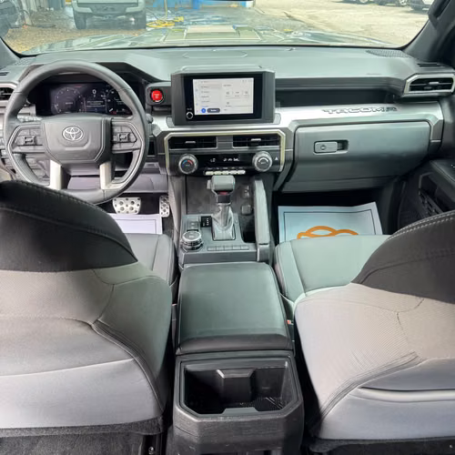 TOYOTA TACOMA TRD SPORT 2025 - Imagen 7
