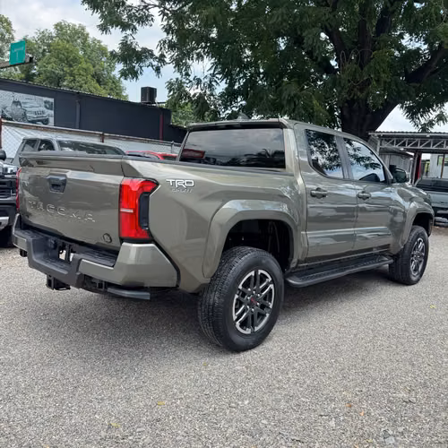 TOYOTA TACOMA TRD SPORT 2025 - Imagen 3