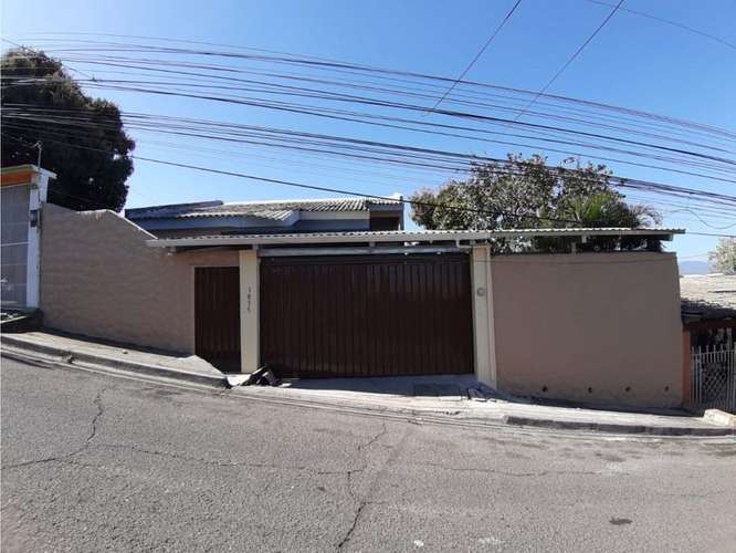 Col. Miraflores/Circuito Cerrado Pequeño/Casa amplia,4 Hab+Hab.servicio+Parqueo+Amplio patio