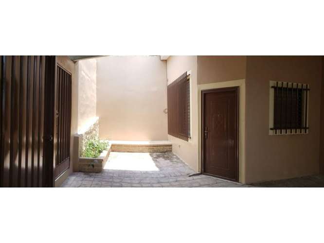 Col. Miraflores/Circuito Cerrado Pequeño/Casa amplia,4 Hab+Hab.servicio+Parqueo+Amplio patio - Imagen 15