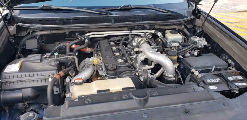 Toyota Land Cruiser Prado, versión VX (Lujo), año 2015. - Imagen 5