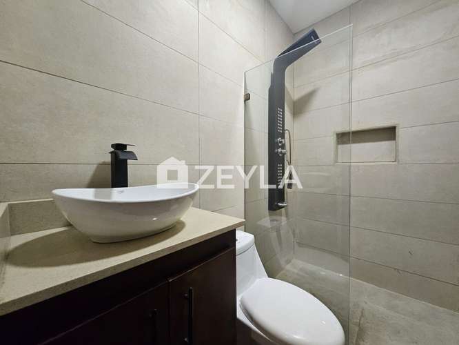 Se Alquila Townhouse Nuevo En Residencial Villas Mabel, SPS - Imagen 4