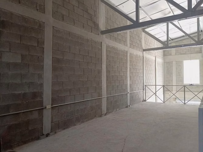 BODEGA NUEVA EN RENTA || SECTOR BARANDILLAS SPS || 156 M2 - Imagen 3