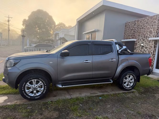 Nissan Frontier Diesel 4x4 2022