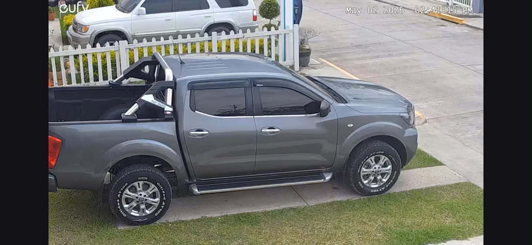 Nissan Frontier Diesel 4x4 2022 - Imagen 1