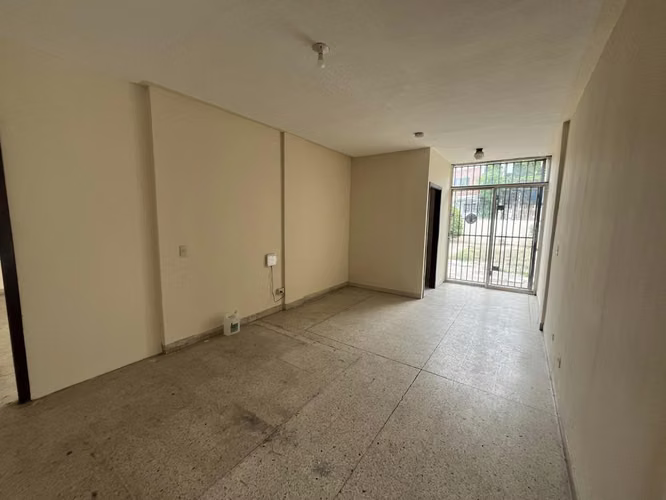 Se Renta Amplia Casa para Oficinas Col. Palmira - Imagen 5