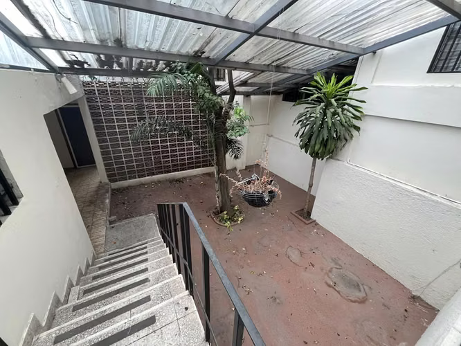 Se Renta Amplia Casa para Oficinas Col. Palmira - Imagen 11