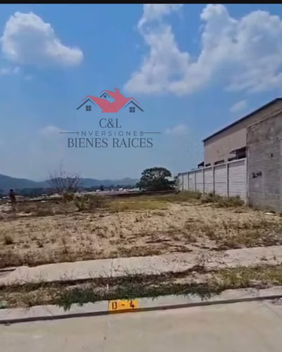 Se Vende Terreno en Altos de Valencia