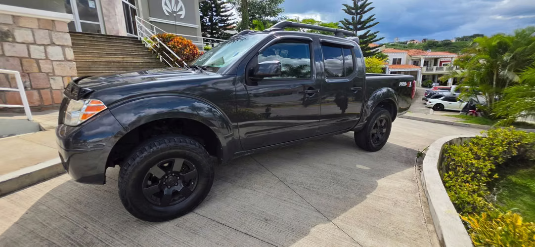 Nissan Frontier Pro-4x 2012 recién ingresado 4x4 cuero full lujo Quemacoco  - Imagen 14
