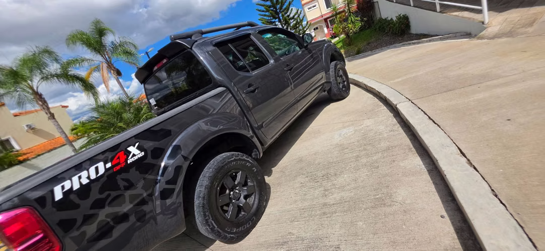 Nissan Frontier Pro-4x 2012 recién ingresado 4x4 cuero full lujo Quemacoco  - Imagen 18