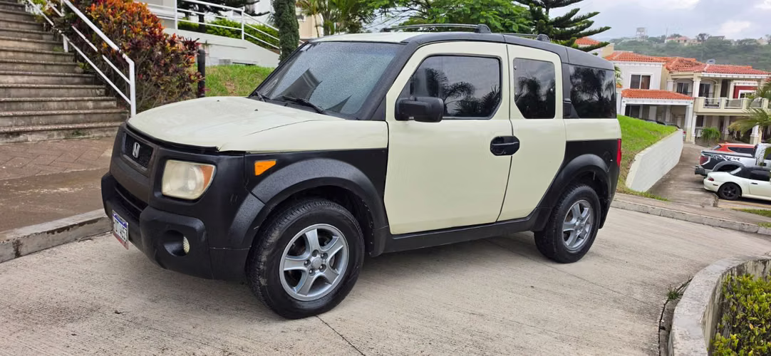 Honda Element 2005 mechanical 4x4 good conditions bargain