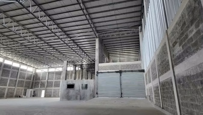 Bodega Industrial de 1,861 m² en Alquiler – Sector Bulevar del Este, SPS - Imagen 3