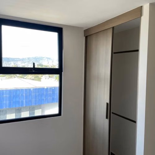 Comodo y moderno apartamento en alquiler. - Imagen 8