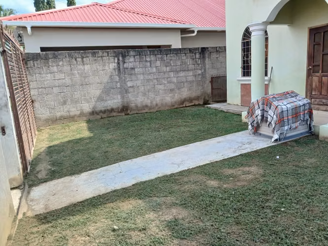  ¡CASA DE 2 NIVELES EN VENTA – RESIDENCIAL JARDINES DE LA PERLA, EL PROGRESO, YORO!  - Imagen 6