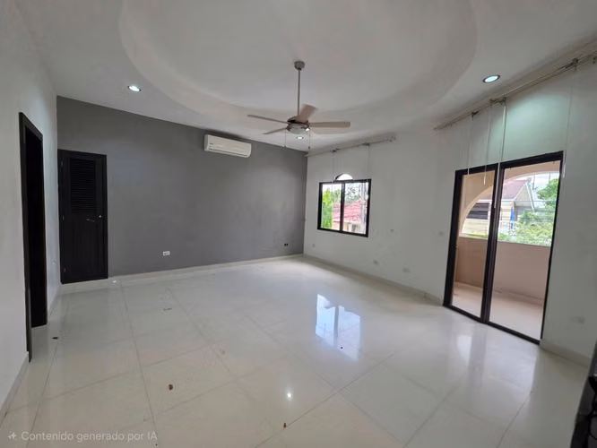 Se Vende Amplia Casa en Sector Colonia Moderna  - Imagen 10
