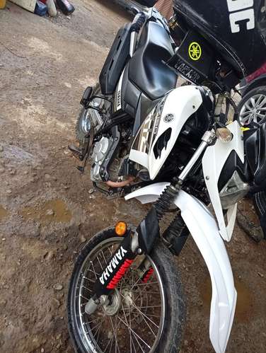 XTZ 150 EFI Yamaha negociable. TODO AL 100. 