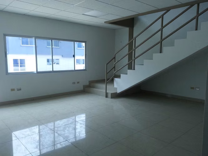 SE ALQUILA BODEGA EN COMPLEJO SAN BERNARDO - Imagen 8