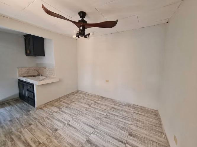 Se Vende Casa en Sector Los Alamos  - Imagen 14