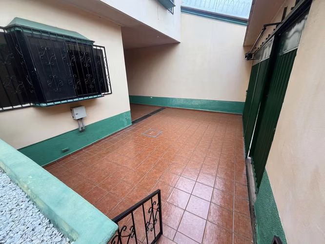 Se Renta Hermosa Casa Col. Lomas del Guijarro - Imagen 3