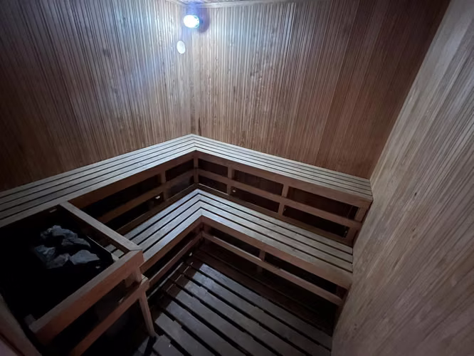 Se Renta Hermosa Casa Col. Lomas del Guijarro - Imagen 18