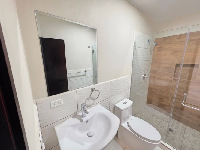Alquiler de apartamento en Residencial Las Uvas  - Imagen 9