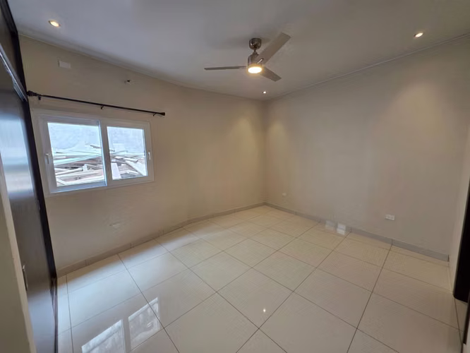 Alquiler de apartamento en Residencial Las Uvas  - Imagen 4