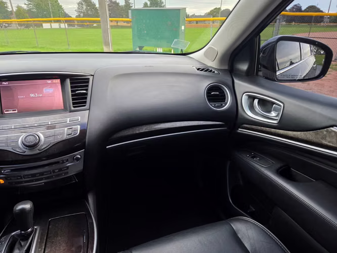 Infiniti JX35