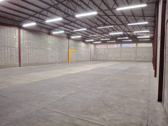 SE ALQUILA BODEGA EN EXCLUSIVO PARQUE LOGISTICO - Imagen 5