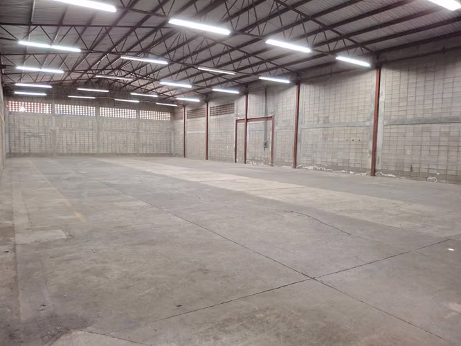 SE ALQUILA BODEGA EN EXCLUSIVO PARQUE LOGISTICO - Imagen 6