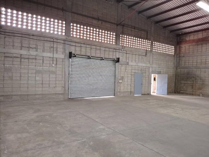 SE ALQUILA BODEGA EN EXCLUSIVO PARQUE LOGISTICO - Imagen 4