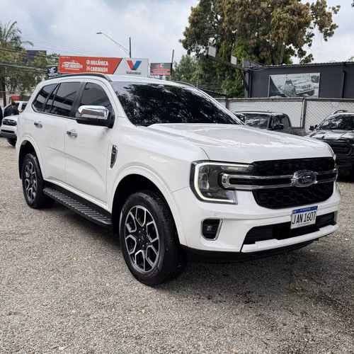 FORD EVEREST TREND 2024
