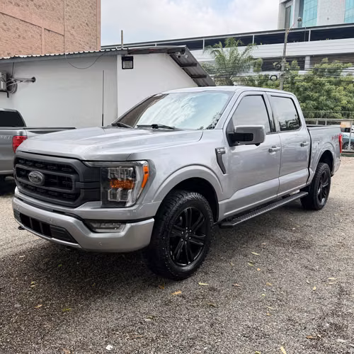 FORD F150 XLT 2021