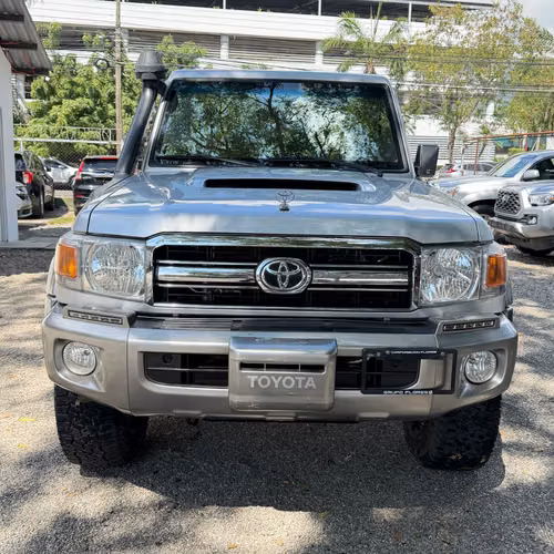 TOYOTA LANDCRUISER LX V8 2023
