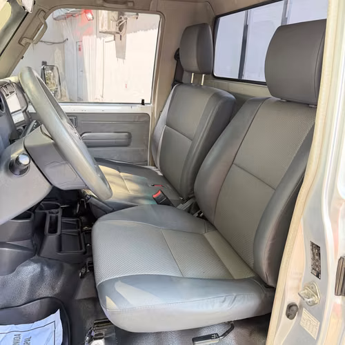TOYOTA LANDCRUISER LX V8 2023