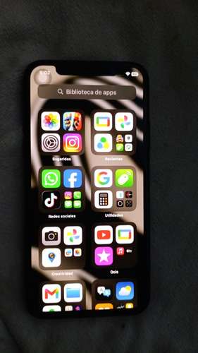 Vendo o cambio iPhone xs Max listo para uso libre de iCloud negociable 