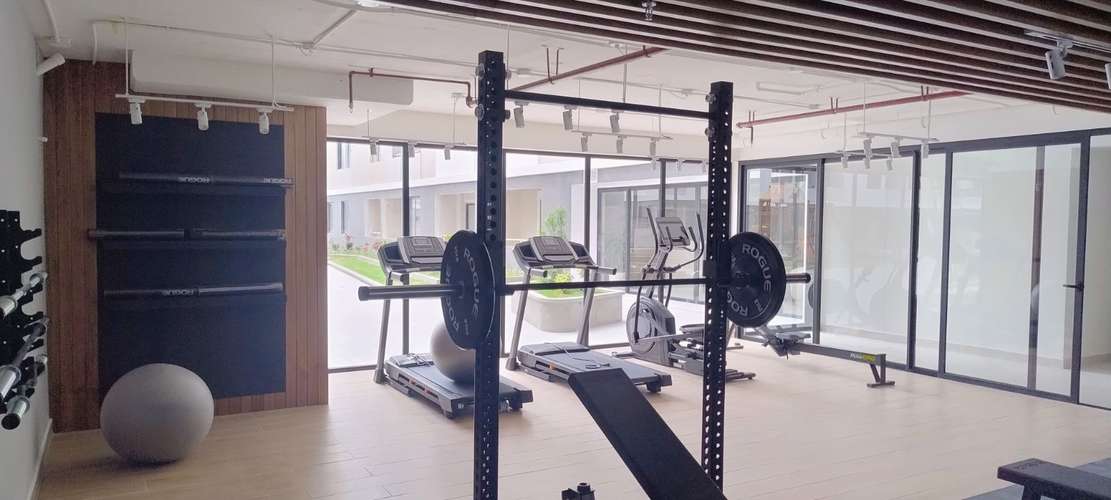 Apartamento comodo y muy seguro en Lirios de Miraflores - Imagen 12