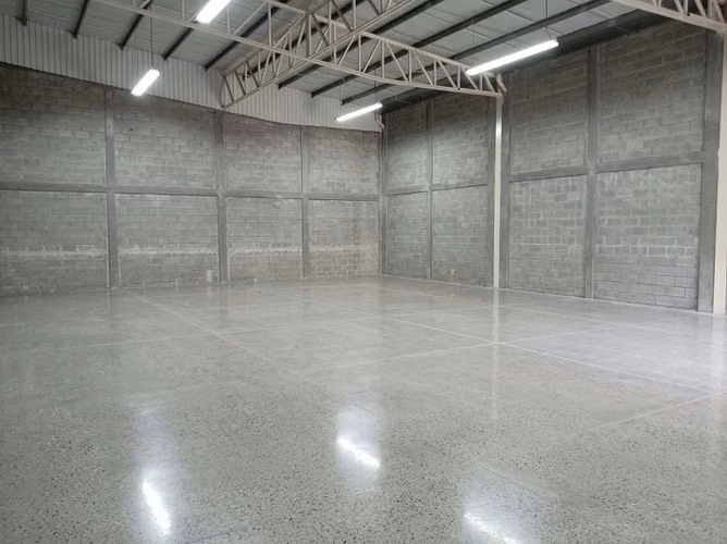 OPORTUNIDAD DE OFI-BODEGA 360 M2 || Sector del Norte, San Pedro Sula - Imagen 3