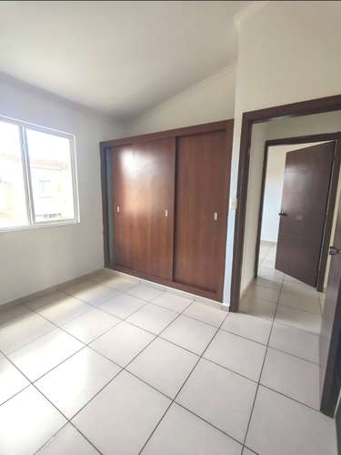 Se Renta Casa Res. El Sauce - Imagen 5